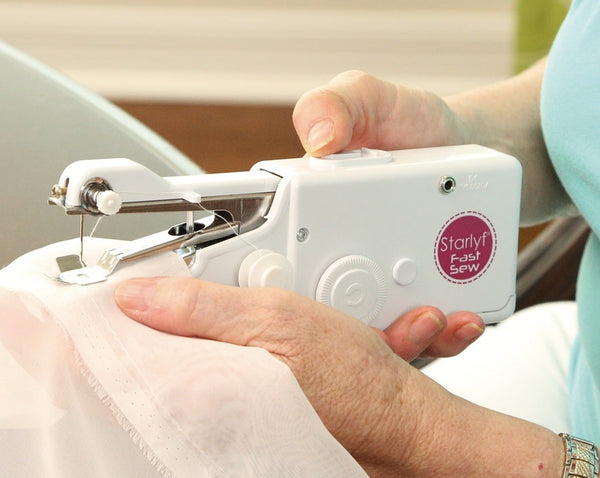 MINI MACHINE A COUDRE
